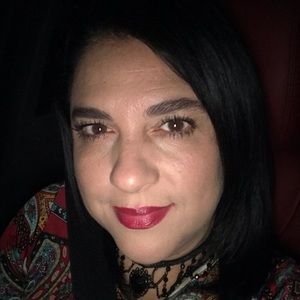 Meet your Posher, Anai